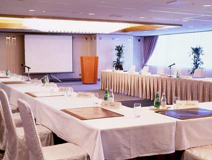 TYOHITW_Hilton_Tokyo_gallery_meetings_katsurakasugaroom_large.jpg